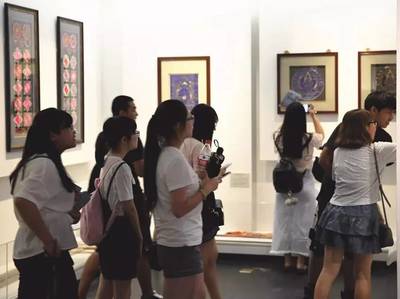 楊華珍藏羌織繡作品展 藝術與投資的雙重盛宴